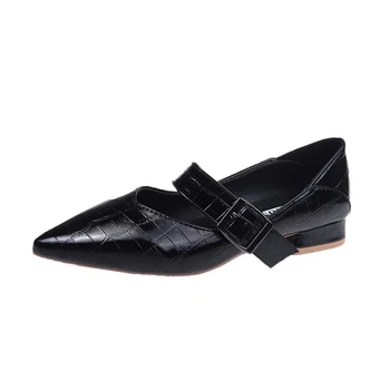 

Retro Embossing Leather Mary Janes Shoes Women Shallow Pumps Low Heel Pointed Toe Buckle Strap For Lady Sweet Charming All Match