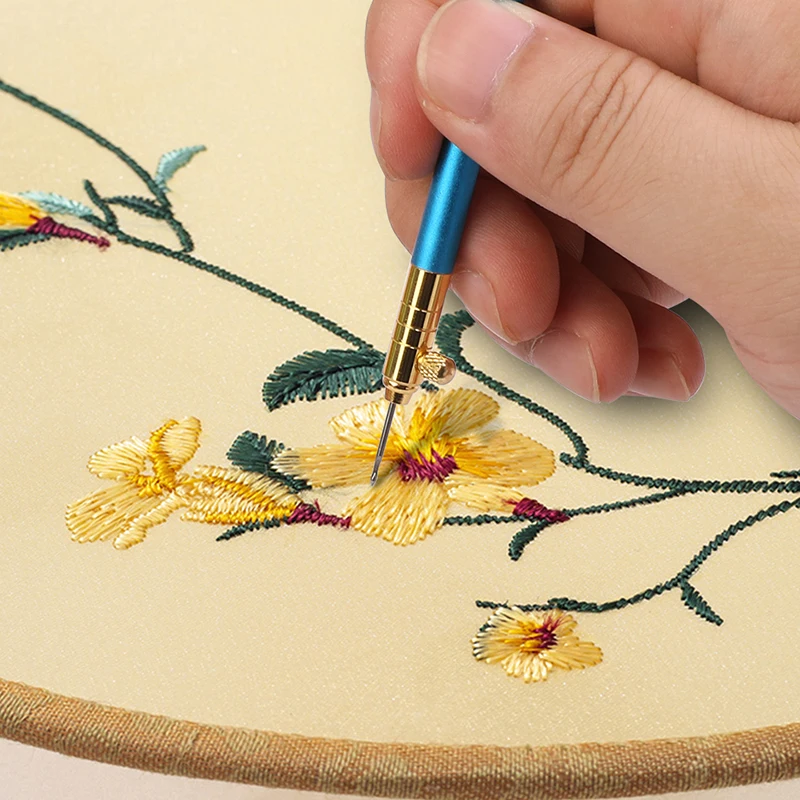 RORGETO Tambour Hook French Embroidery Needles Punch Pen with 3 Needles Crochet Hook for Cross Stitching Knitting Craft Kit