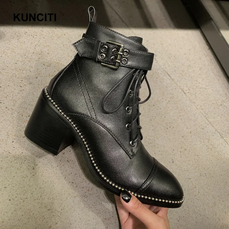 KUNCITI/ботильоны с шипами на высоком массивном каблуке; женские Ботинки martin из натуральной кожи; зимние ботинки на шнуровке в стиле панк; новая обувь с пряжкой