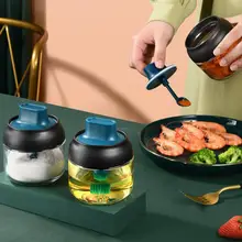 

Hot Sales Spice Jar Sealed Spoon Cover Integrated Design 250ml Glass Seasoning Jar Bottle with Spoon for Kitchen