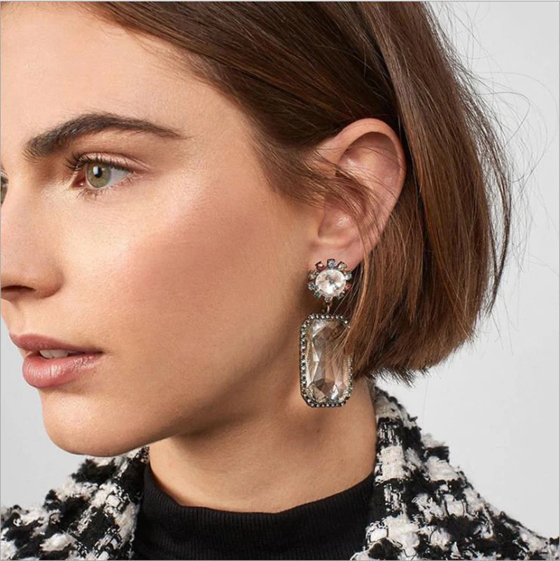 

Yhpup Trendy Exquisite White Rhinestone Dangle Earrings Geometric Zinc Alloy Temperament Accessories for Girl Female Party Gift