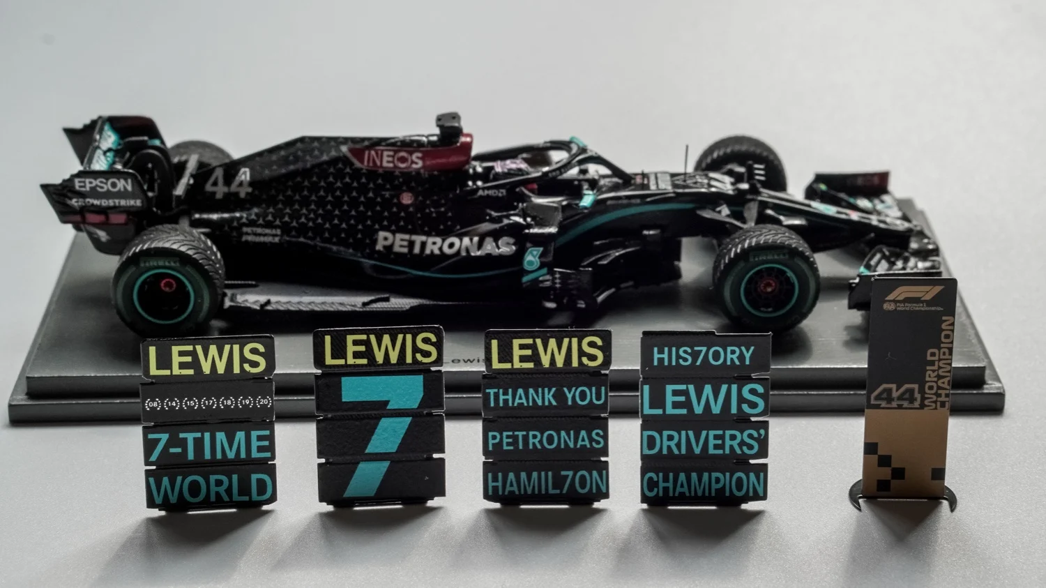 Модель 1/43 BENZ AMG PETRONAS NO:44 F1 TEAM W11 EQ Турция GP 2020 коллекция литых под давлением