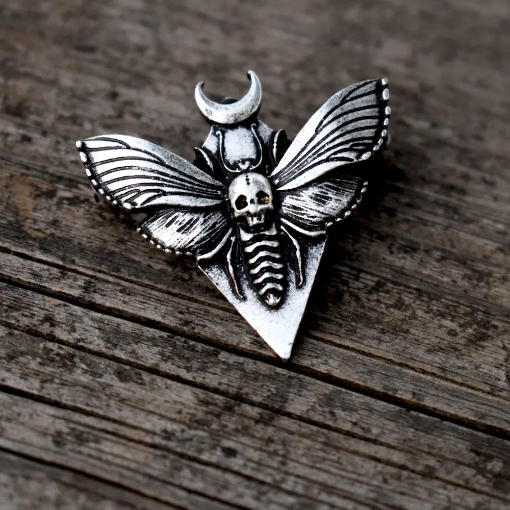 SanLan 10 шт. dead head moth брошь