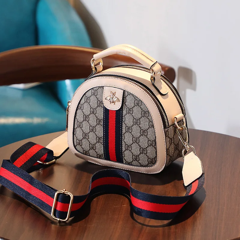 

Bag New 2019 Summer Korean Women's New Shell Bag Fashion Shoulder Messenger Bag Wide Shoulder Strap Wild Bag