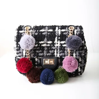 

2020 Colorful Hair Ball Woolen Handbag Fashion Small Square Bag Warm Winter Clutch Bag Chain Shoulder Crossbody Bags Purses Q4