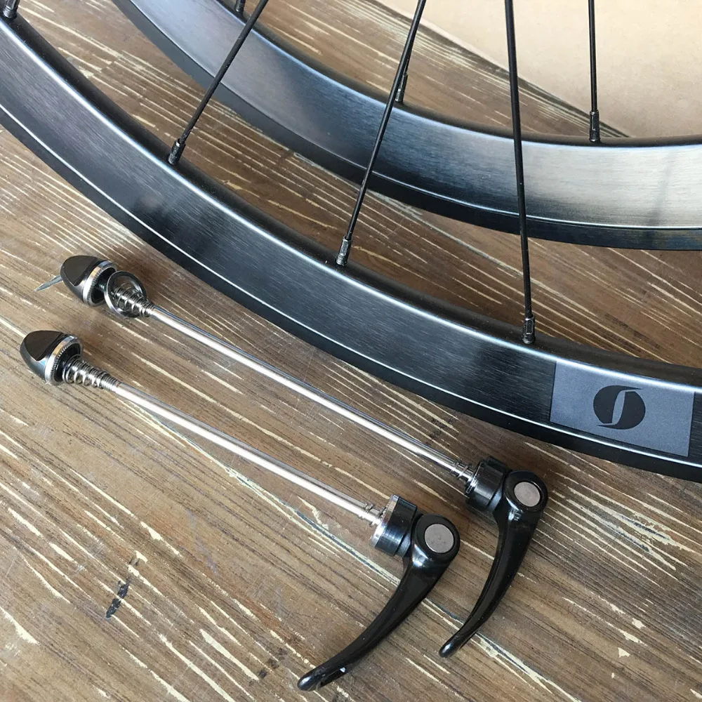 700c alloy wheels