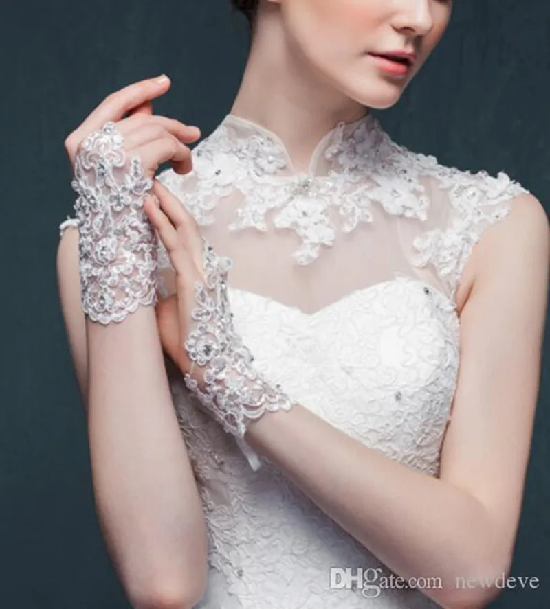 2019-hot-sale-bridal-gloves-cheap-lace-appliques-beads-fingerless-wedding-gloves-wrist-length-with-ribbon-wedding-accessories-in-stock (2)