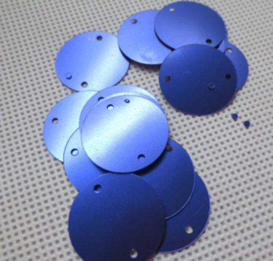 Sewing supplies Grinded 20mm double-hole round flat sheet garment bead curtain accessories PVC matte bead scattered DIY sequins