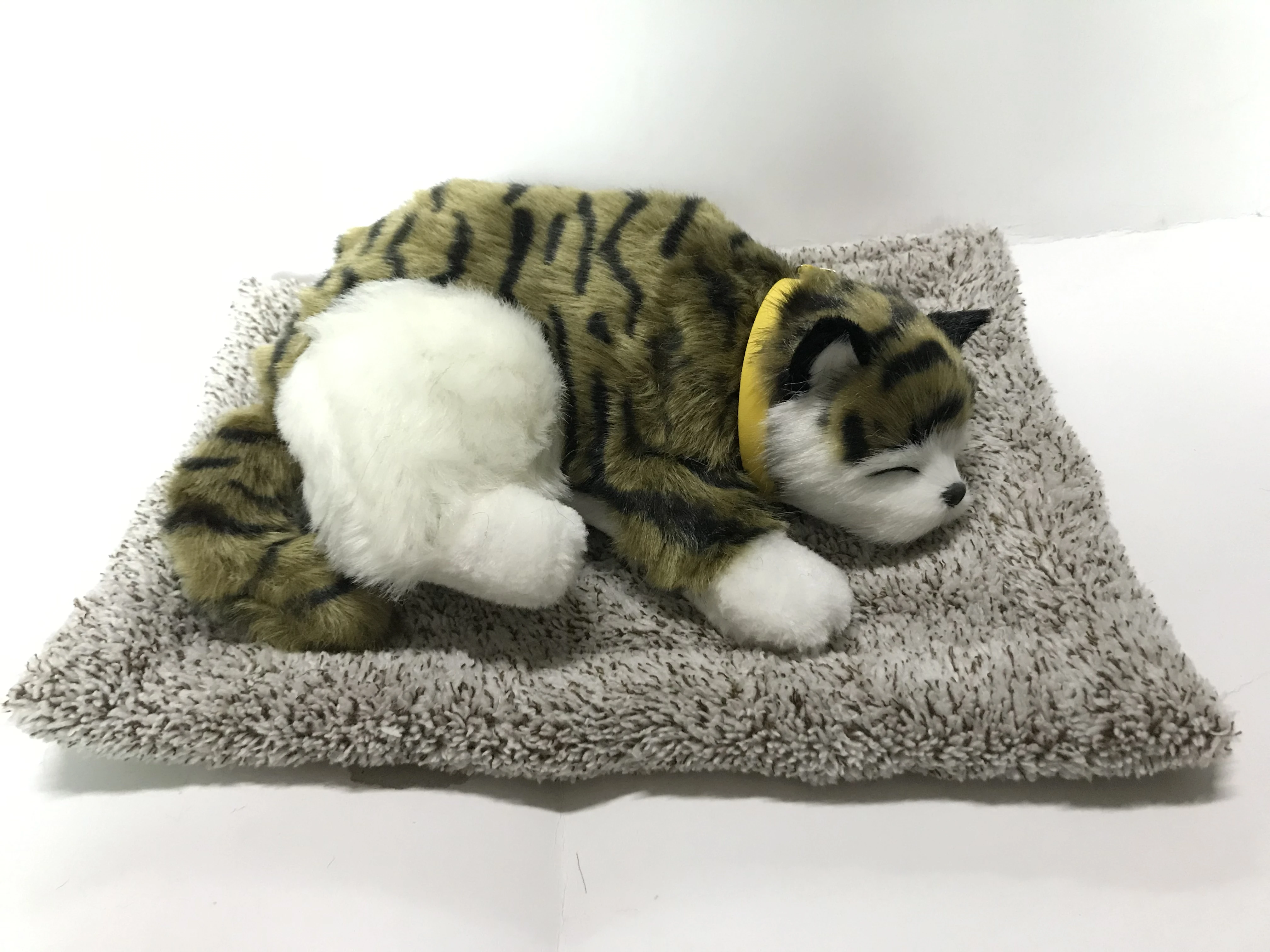 Tabby Snore cat sleeping with simulation plush toy Car decoration Indoor Adsorb formaldehyde purify the air | Игрушки и хобби