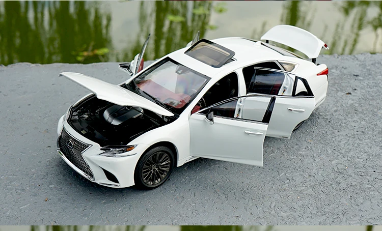 1:18 высокое тщательное LEXUS LS500h LS500 сплав модель автомобиля статические металлические модельные автомобили с оригинальной коробкой