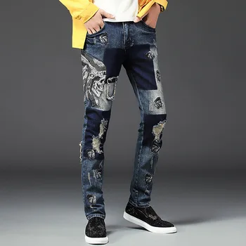 

New Fashon Brand Indian Skull Embroidery Holes Men Slim Straight Jeans Blue Stretch Cotton Denim Ripped Patch Fashion Pants