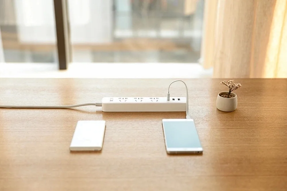 Original Xiaomi Mi Smart Power Socket Portable Strip Plug Adapter with 3 USB Port Multifunctional Smart Home Electronics (1)