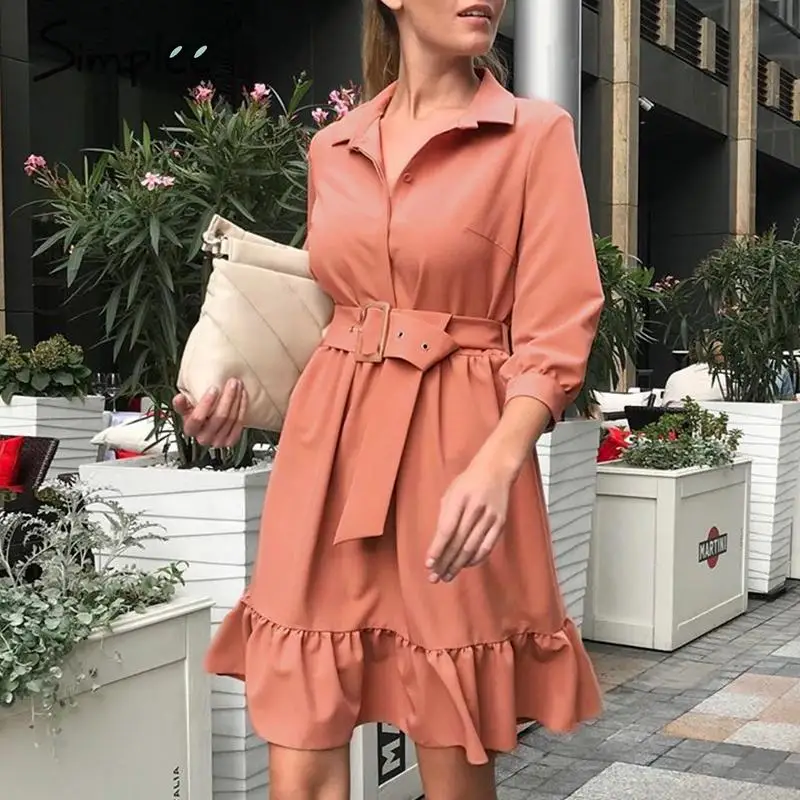 Женское платье с оборками Simplee весеннее однотонное офисное рукавом три четверти