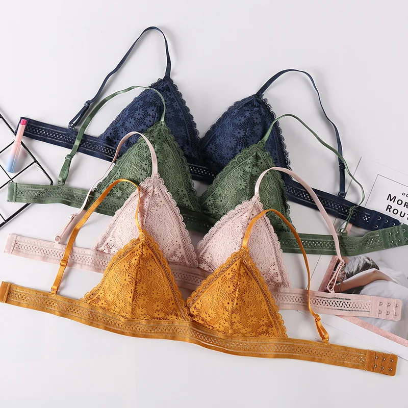 French-women-s-lace-sexy-lace-bra-seamless-deep-V-lace-thin-wireless-bra-triangle-cup