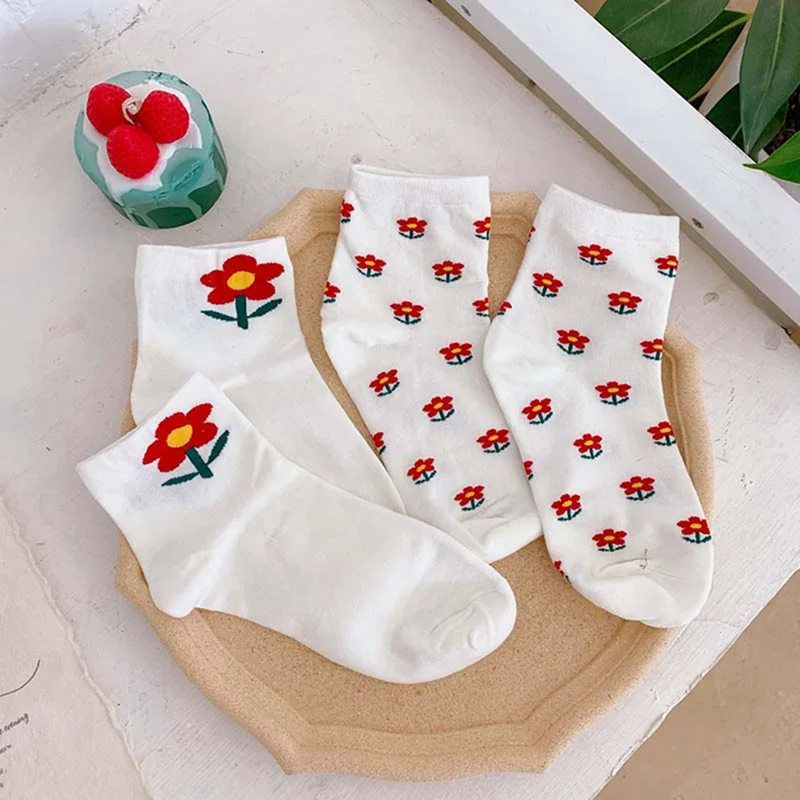 Модные носки с цветочным принтом; сезон осень-зима; женские милые носки