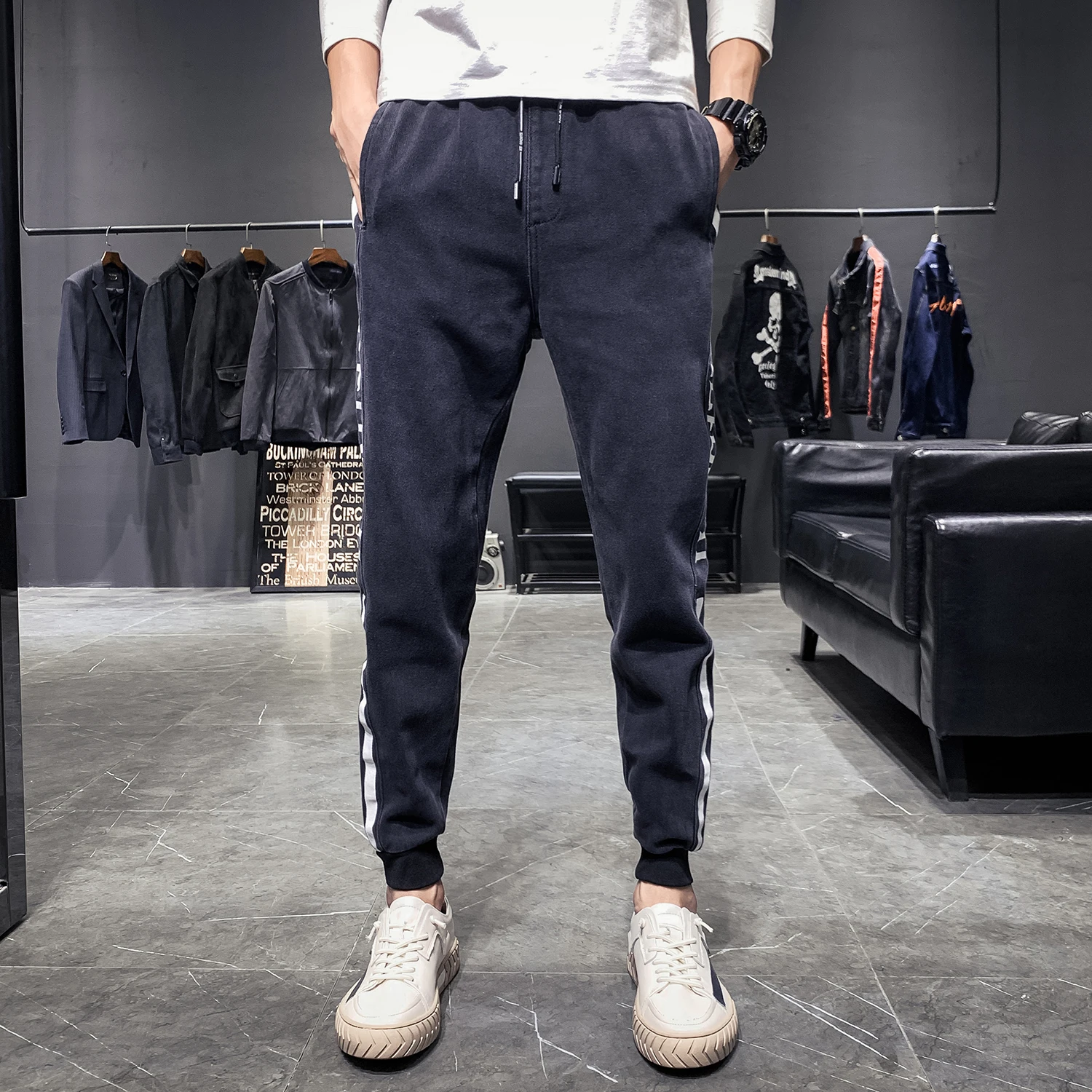 Autumn And Winter New Youth Korean Version Of The Self-cultivation Stretch Drawstring Feet Fashion Casual Wild Jeans Men - Цвет: black