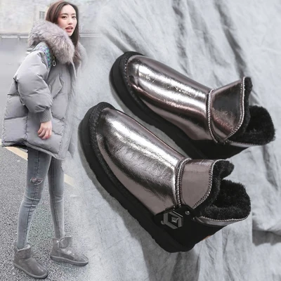 Snow boots women 2020 winter women's shoes new wild plus velvet thickening warm flat-bottomed large size women's boots