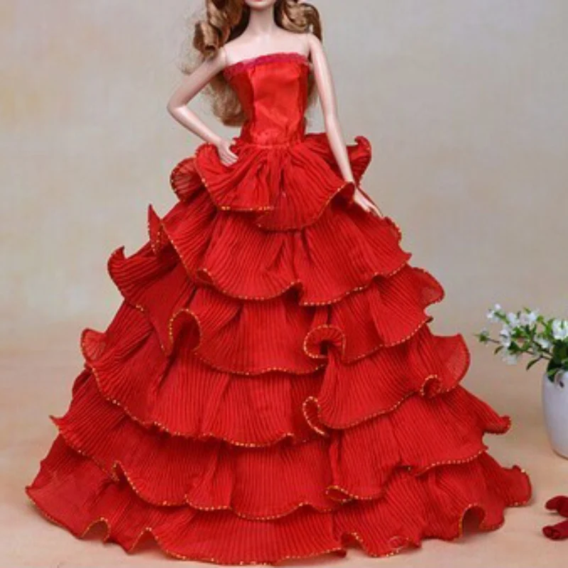 Кукольное платье для девушки. Винтажное платье для куклы барби. Красивые кукольные платья. Doll dresses. Куклы в старинных нарядах.