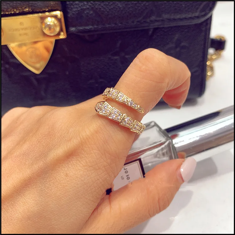 Finger ring opening ring animal ring Korea snake fashion exquisite open elegant ladies banquet