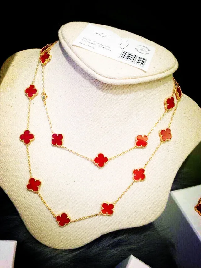 

Titanium steel four-leaf flower double buckle necklace personality fashion ladies popular models chain to send love 2019 new hot