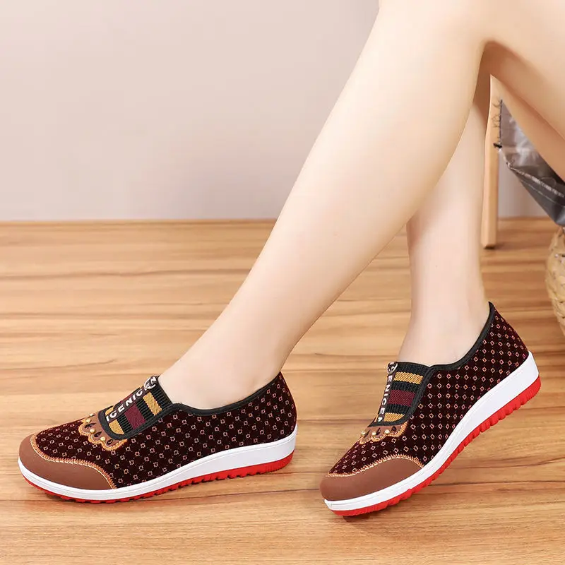 Shoes Women's Soft Bottom Non-Slip Middle-aged Leisure Cloth Flats Mom Shoes Female Casual Zapatos De Mujer