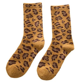 

Women Fashion Leopard Printed Socks Winter Warm Harajuku Retro Vintage Sock For Girls Christmas Gift 2019 Autumn Hot Sale