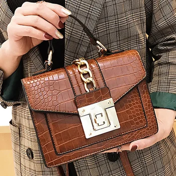 

Women Chains Stone pattern HandBags Fashion 2020 Luxury Small Crossbody Bag High Quality Pu Leather Ladies Shoulder Bag Red Flap