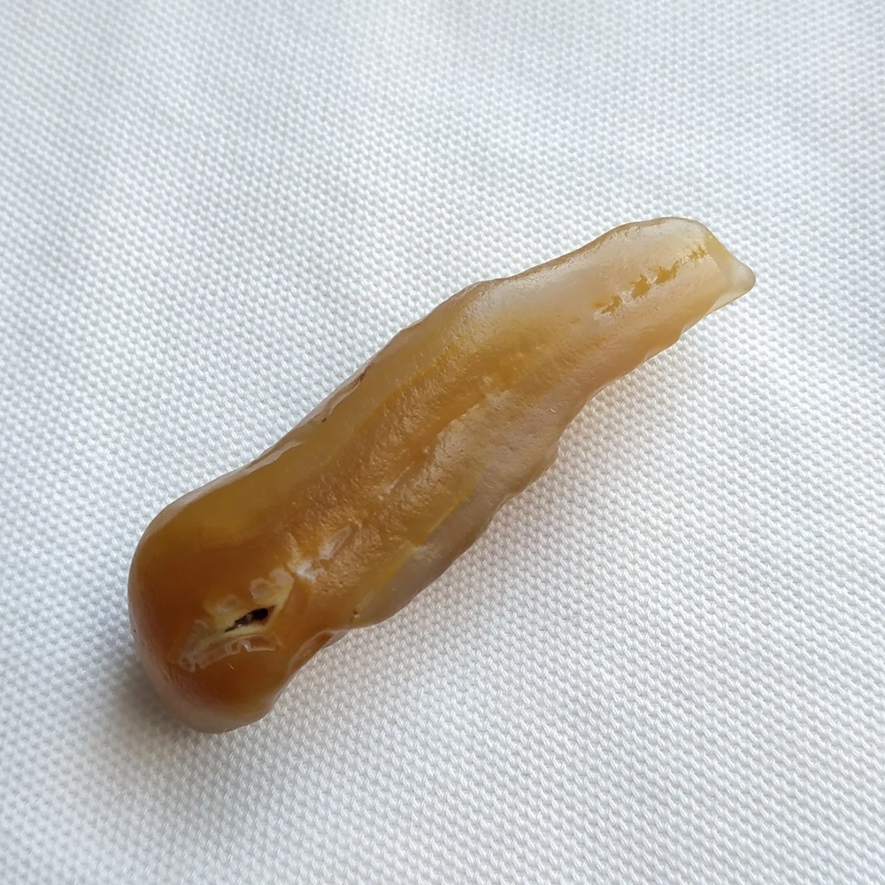 Natural beautiful stone Ornamental raw stone raw agate Silk Road Collectibles unique collection Natural beautiful stone Ornamental raw stone raw agate Silk Road Collectibles unique collection