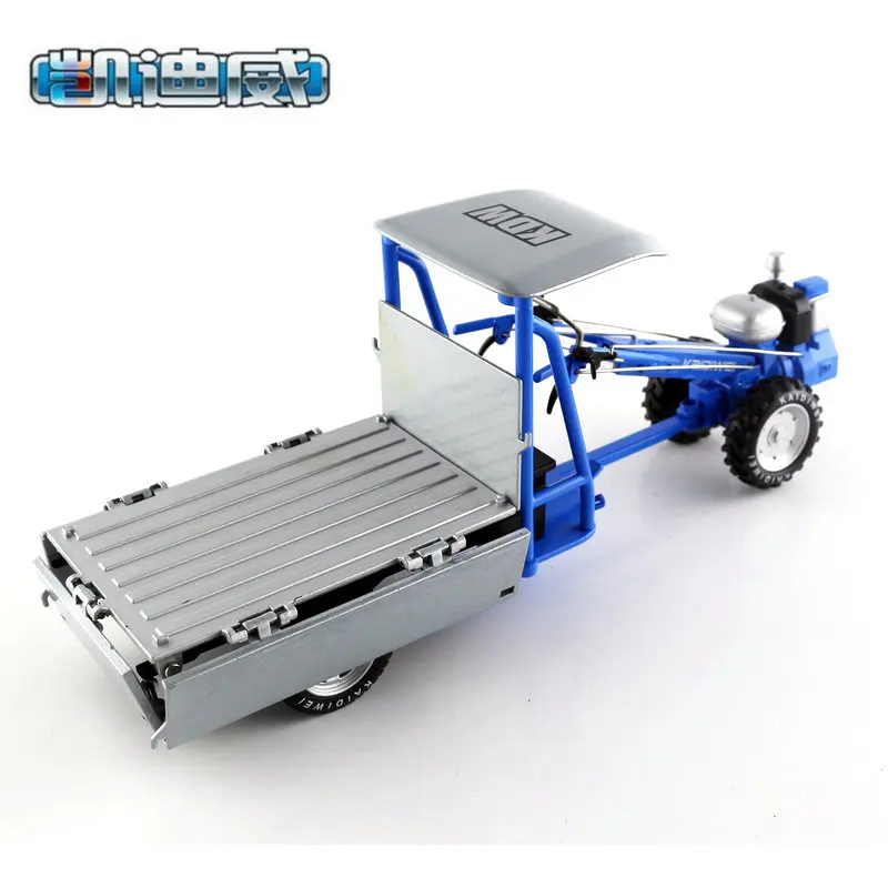 

Cadeve New Products 1: 16 Alloy Retro Armrest Tractor Toys with Trailer Model Agricultural Vehicle