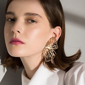 

2019 Vintage Golden Hollow Butterfly Earrings for Women Bohemian Style Jewelry Geometric Earrings Jewelry Wholesale