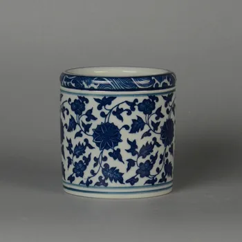 

Chinese Handwork Old Porcelain Blue And White Porcelain Painting Flowers Brush Pot