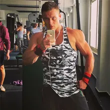 Летние мужские спортивные облегающие камуфляжные жилеты без рукавов для занятий фитнесом