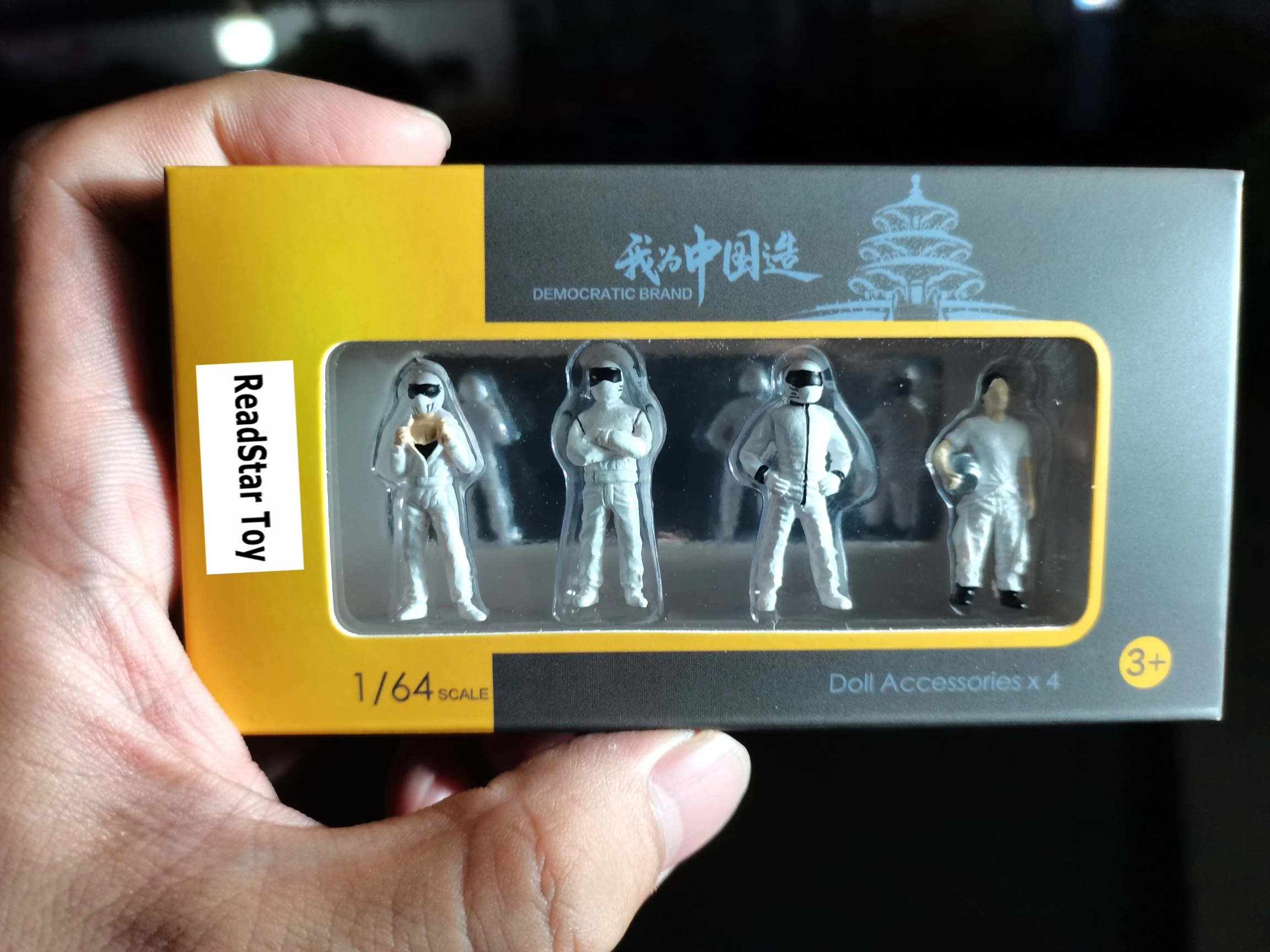 

super mini 1/64 pvc figure model toy Test driver 4pcs/set
