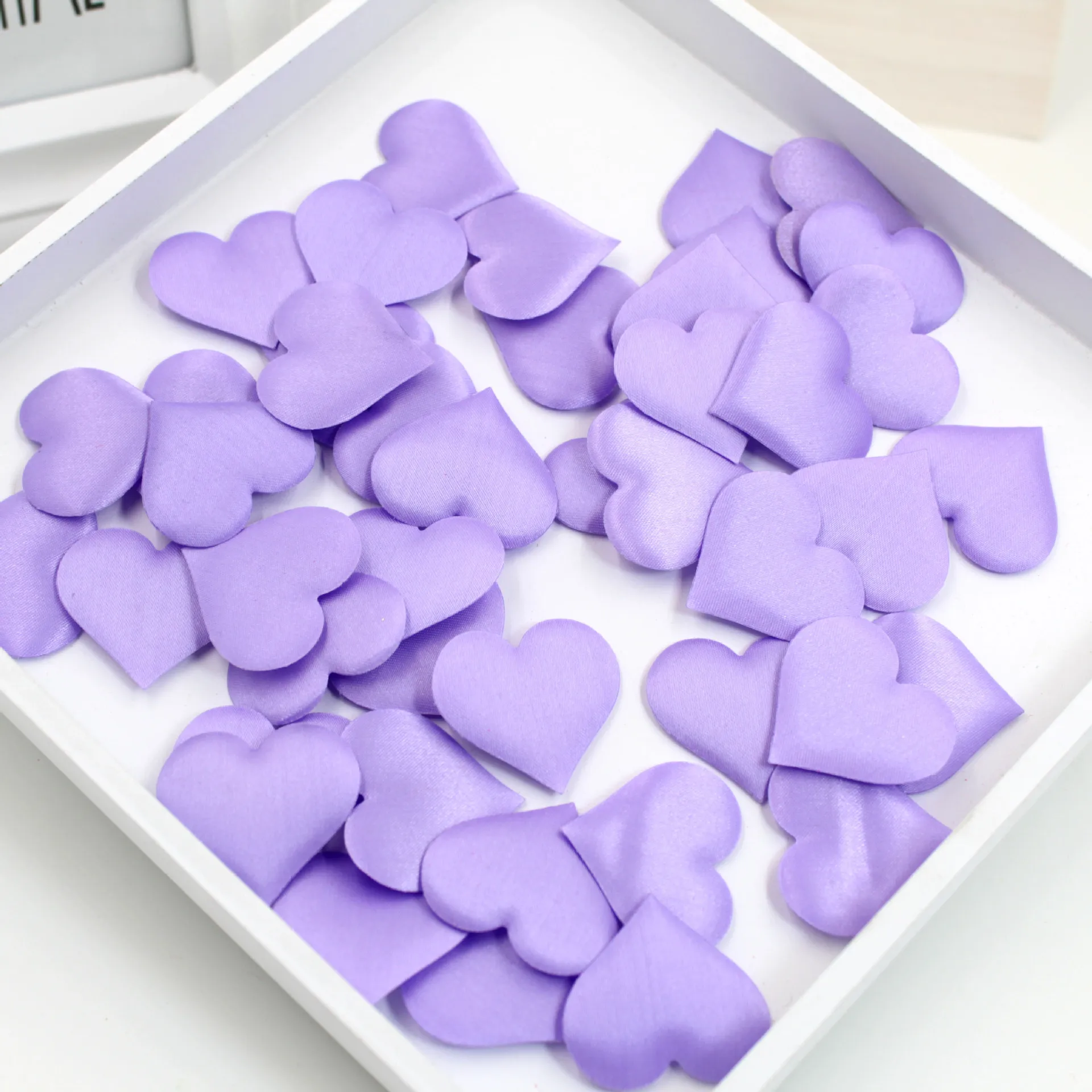 100 шт 3,5 см DIY сердце свадебные украшения из лепестков Атлас в форме сердца тканевый искусственный цветок лепестки Свадебные украшения