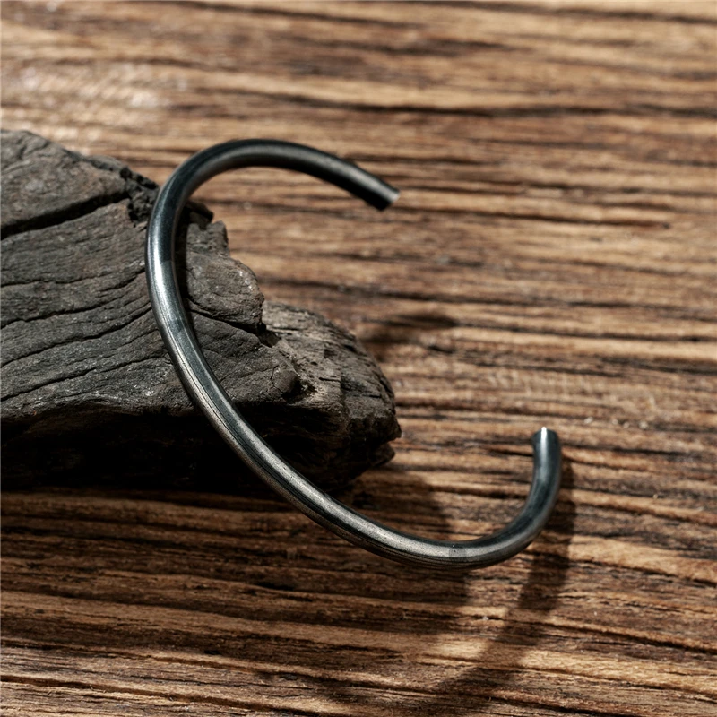 "Le Classique Métal" Sturdy black steel bracelet for men