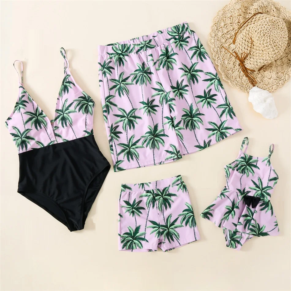 

Palm Tree Family Matching Outfits Look Beach Mother Daughter Swimsuits Mommy and Me Swimwear Dress Clothes Dad Boys Swim Shorts