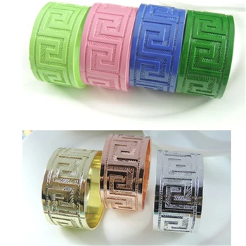 

12 pieces of hotel cloth napkin ring high-end exquisite alloy back word napkin ring color metal mat towel buckle promotion