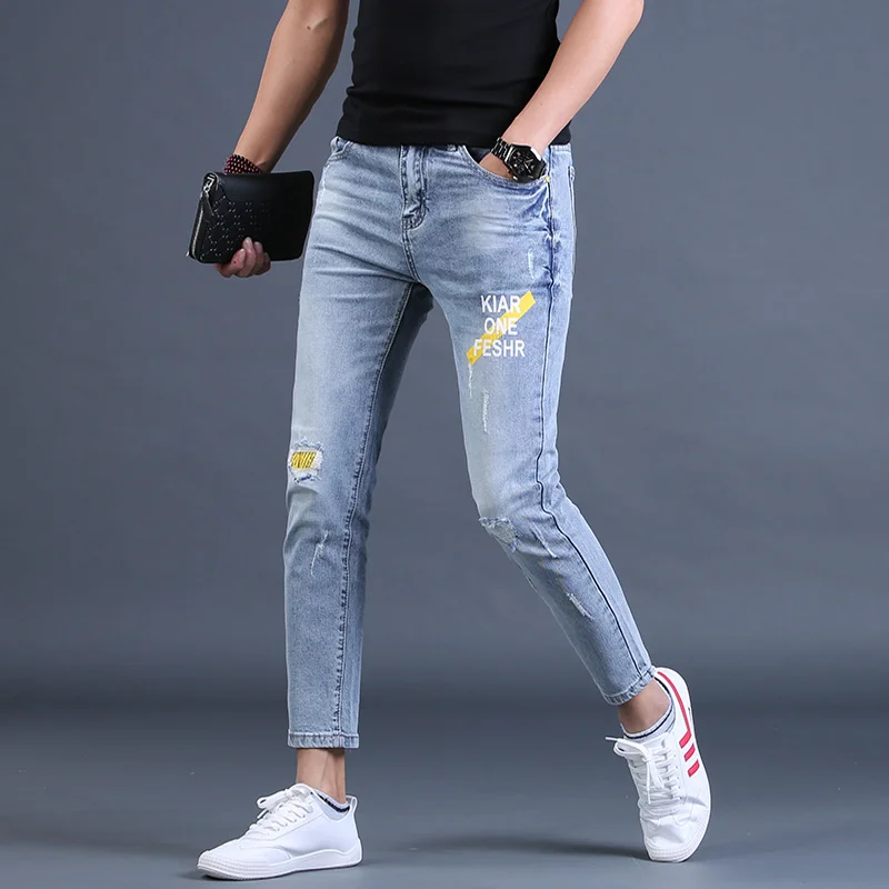 Summer New Light Blue Ripped Jeans Men Fashion Printed Patch Jean Streetwear Casual Slim Fit Ankle-Length Pants summer men ripped jeans ankle length pants pantalones hombre streetwear casual blue regular jean mens clothing denim trousers