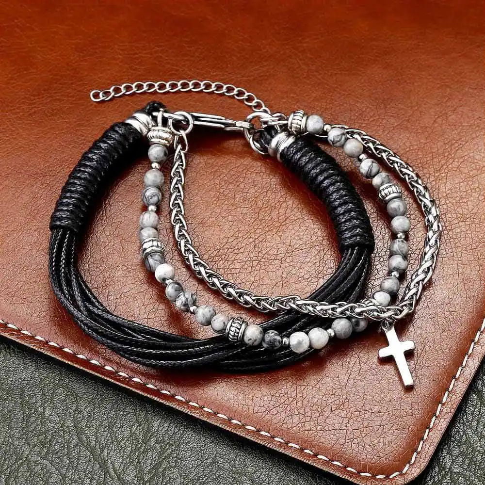 Pulseiras c pingentes