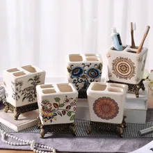 

Bathroom Gargle Cup Ceramic Couple Toothbrush Toothpaste Holder Rack Shelf Hotel Carved Base Bath Hardware Creative Wedding Gift