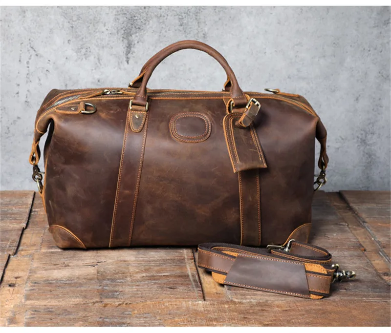 Vorderseite der Woosir Men Weekender-Tasche aus Leder