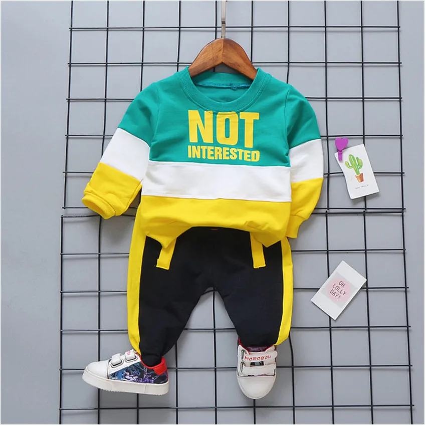 Лидер продаж года, Осенние комплекты одежды для маленьких мальчиков и девочек костюмы для младенцев Повседневная хлопковая Спортивная футболка и штаны детские комплекты одежды