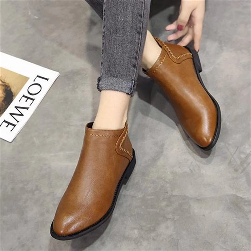 

Spring and autumn ladies Martin boots British style low heel and ankle boots 2018 new retro Korean short boots