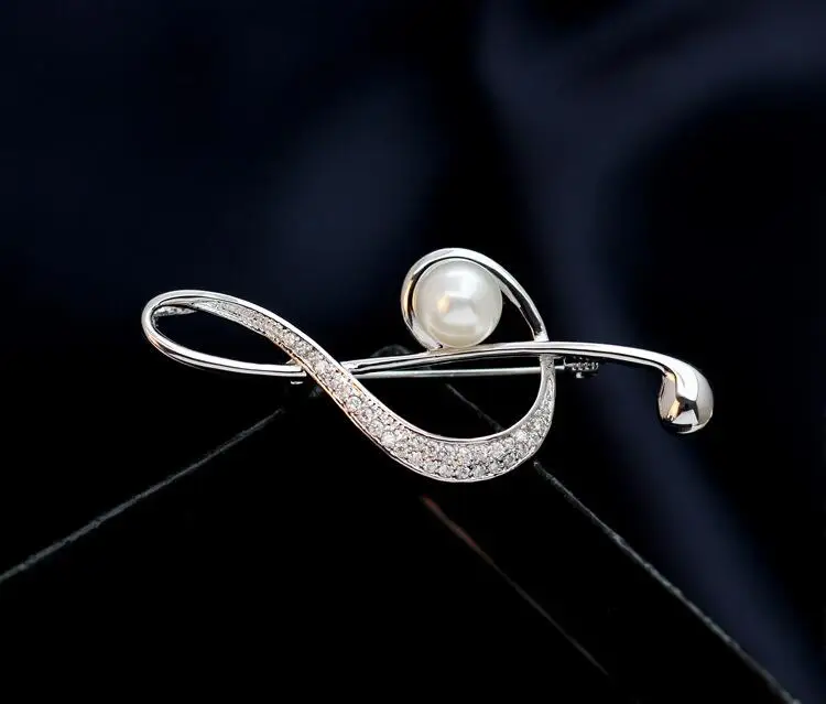 musical note brooches 2