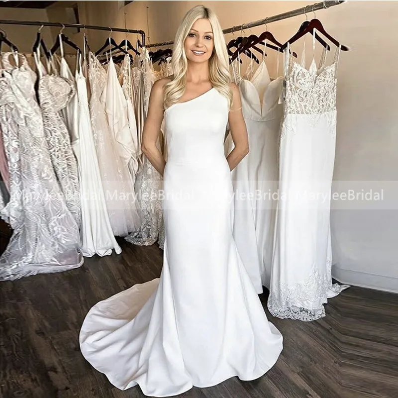 

One Shoulder Beach Wedding Dresses Robe Mariage Sleeveless Satin Boho Bridal Dresses Sweep Train Simple White Dress For Women