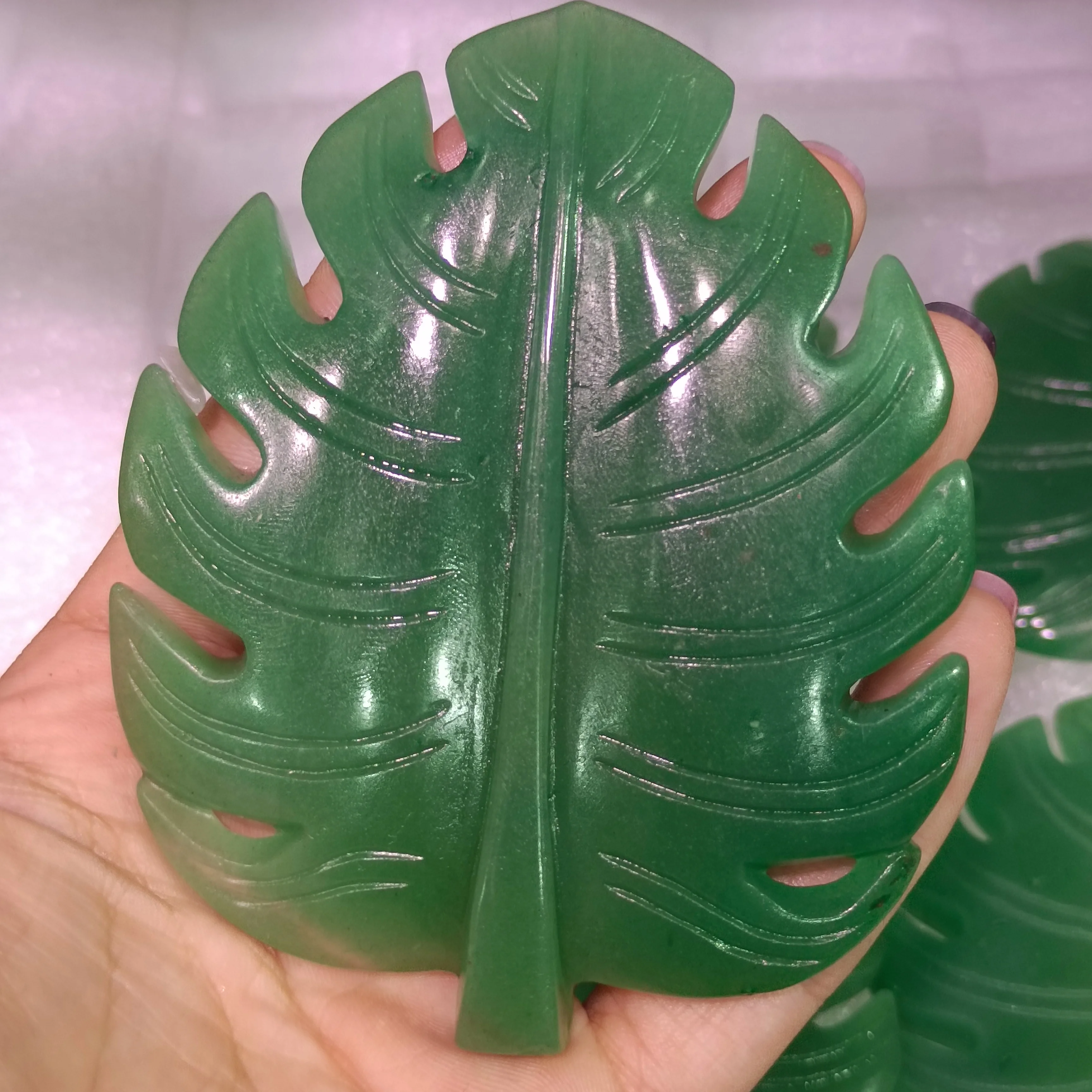 7-9Cm 1Pc Verde Naturale Avventurina Foglia Figurina Pietra Monstera Deliciosa Decorazione