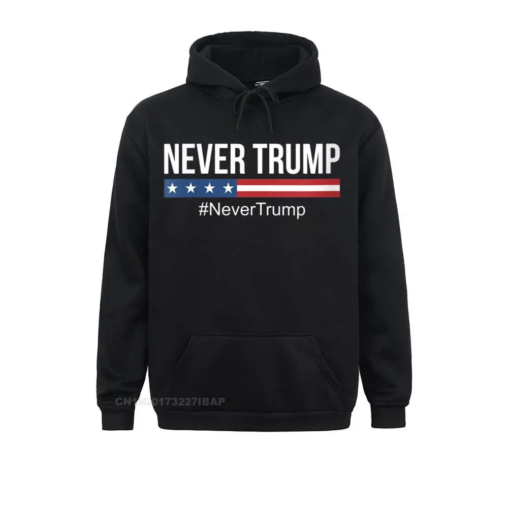 

Худи мужское с круглым вырезом и надписью «Never Трамп»