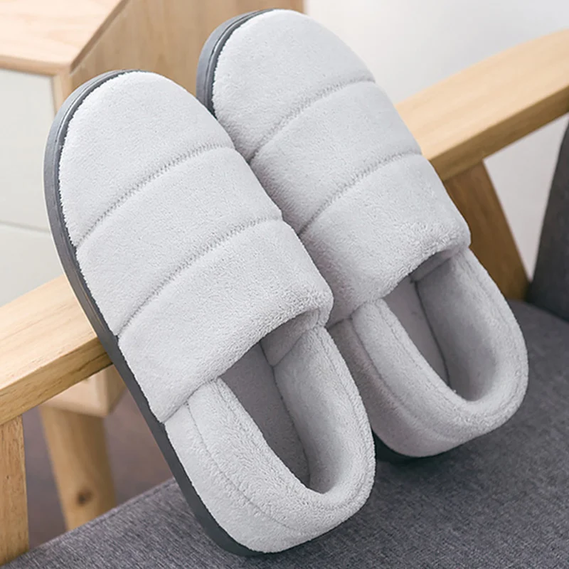 

Women's slippers Big size 42-44 Suede Bedroom Slippers Non slip Wear resistant Light weight slippers women