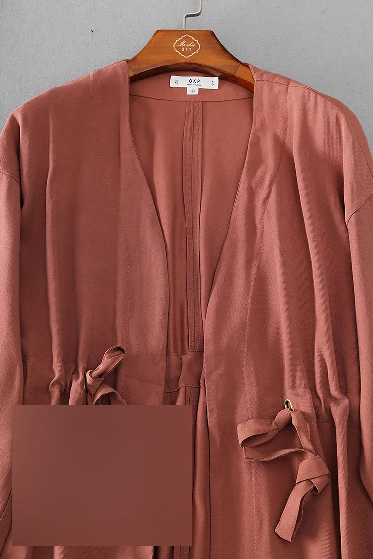 05e12 Japanese-style CHIC-Style Vertical Pendant Textured off-Shoulder Long Sleeve Drawstring Waist Hugging Cardi-Trench Coat 3