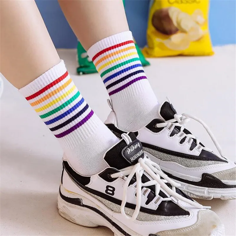 Радужные носки женские хлопковые белые носки женские цветные полосатые женские хип-хоп стиль Модные Harajuku скейтборд спортивные носки Meias